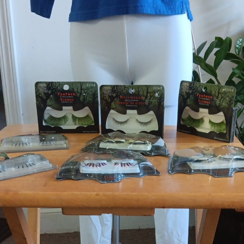 Fantasy Makers Eyelashes False Assorted Eight Packs New